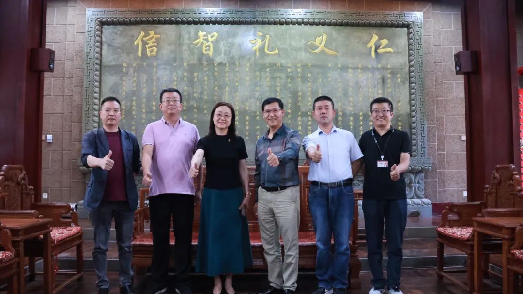 自治區(qū)工業(yè)和信息化廳中小企業(yè)服務(wù)中心領(lǐng)導(dǎo)蒞臨寧夏昌禾同盛科技有限公司考察調(diào)研 自治區(qū)工業(yè)和信息化廳中小企業(yè)服務(wù)中心領(lǐng)導(dǎo)蒞臨寧夏昌禾同盛科技有限公司考察調(diào)研